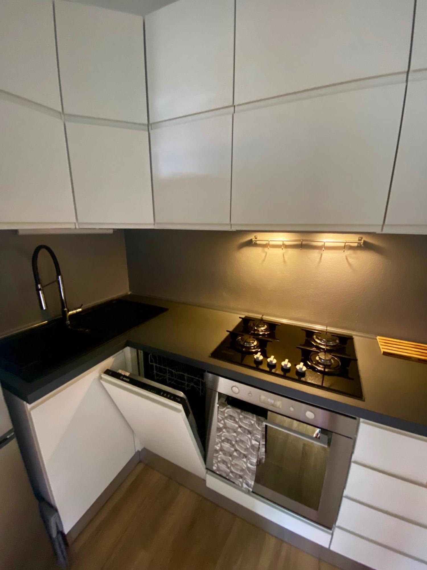 Modern Apartment With Terrace And Mezzanine Floor Colico Eksteriør bilde